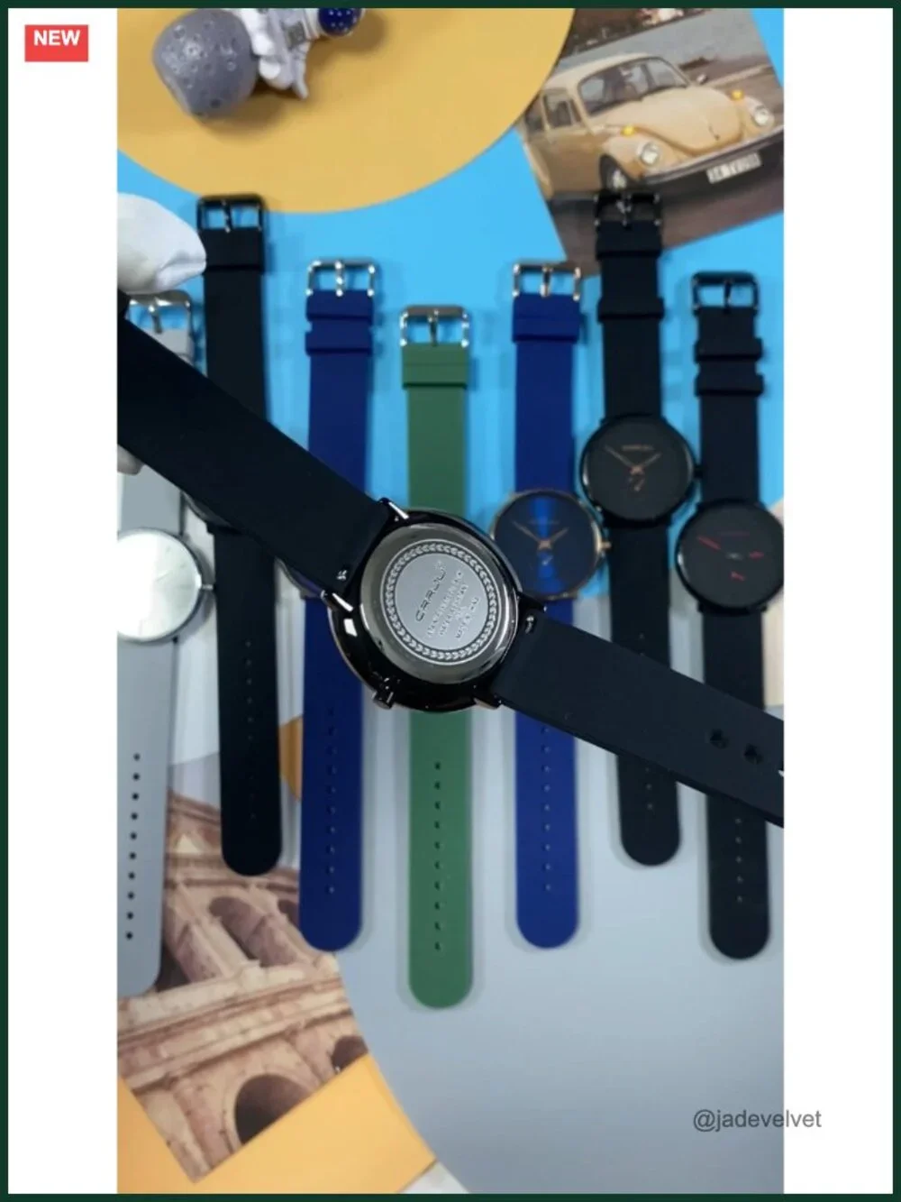 Ultra Thin Unisex Quartz Watch with Silicone Band & Water Resistance